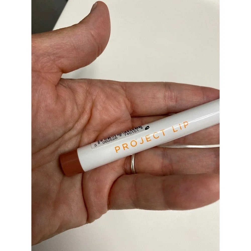 Project Lip Plump and Fill Up Liner in Shade Touch New No Box